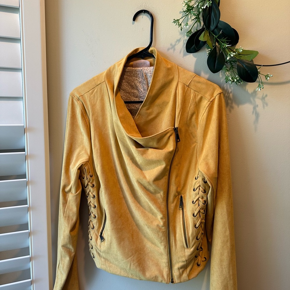 Willow Yellow Leather Jacket with Waterfall Front - Picture 13 of 14
